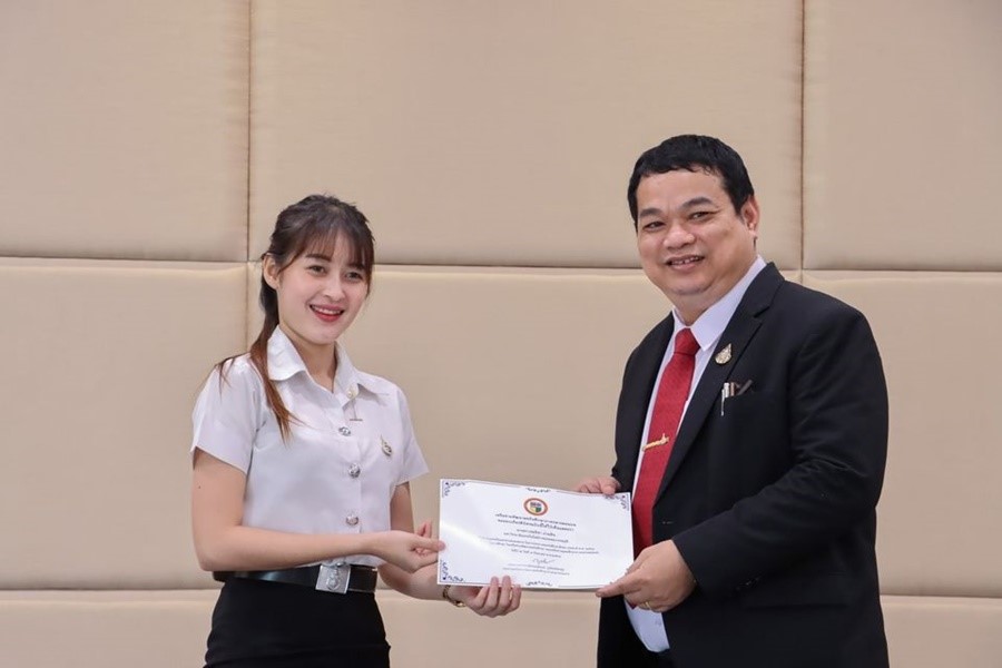 รับรางวัลรองชนะเลิศอันดับ 2 การประกวดสหกิจศึกษาดีเด่น