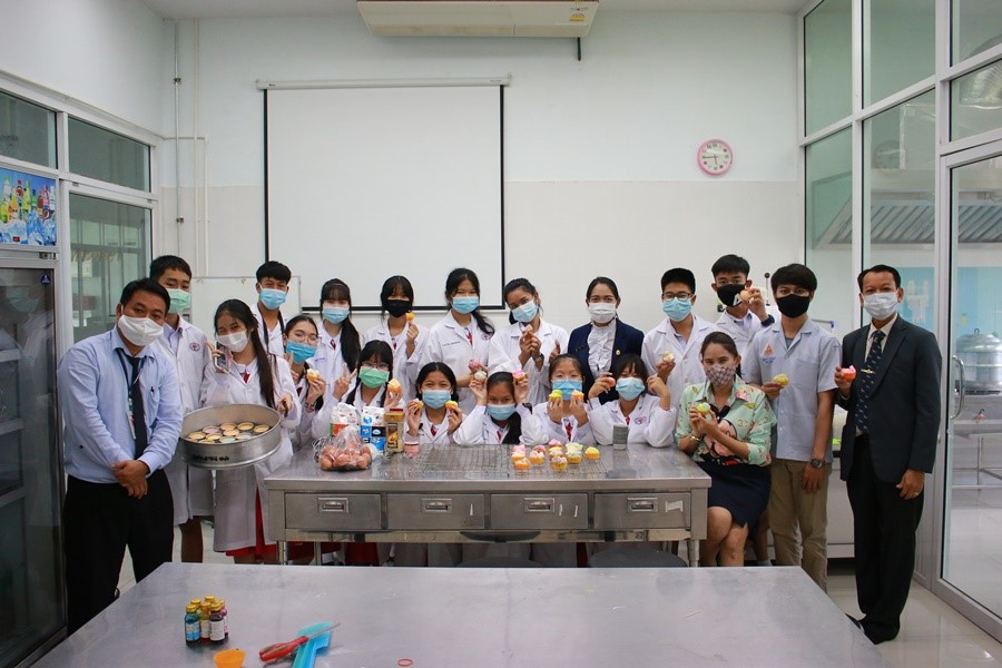ทอ.ถ่ายทอดกระบวนการแปรรูปผลิตภัณฑ์ให้กับนักเรียนในเครือข่าย