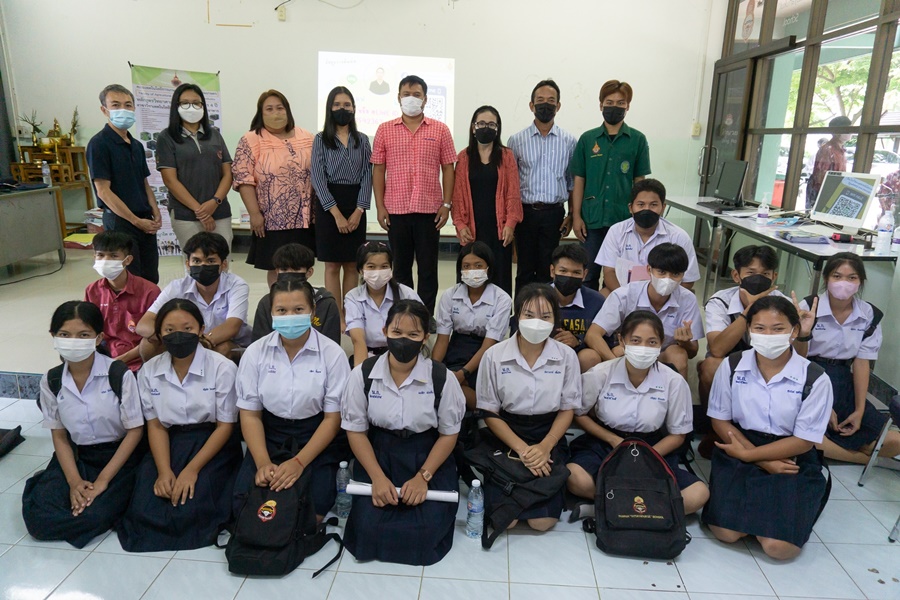 แนะแนวการศึกษาต่อ พร้อมรับสมัครนักศึกษาใหม่ โรงเรียนท่าเรือ “นิตยานุกูล”