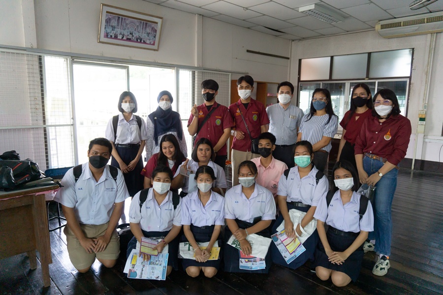 แนะแนวการศึกษาต่อ พร้อมรับสมัครนักศึกษาใหม่ โรงเรียนผักไห่ “สุทธาประมุข”
