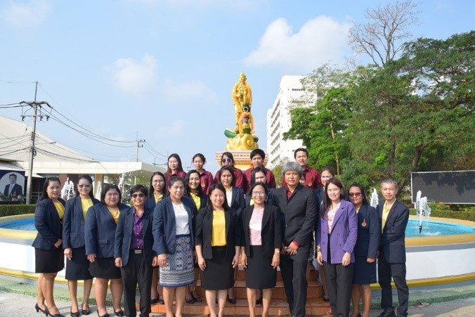 คณบดีคณะเทคโนโลยีการเกษตรฯ สักการะสิ่งศักดิ์สิทธิ์ภายในมหาวิทยาลัย
