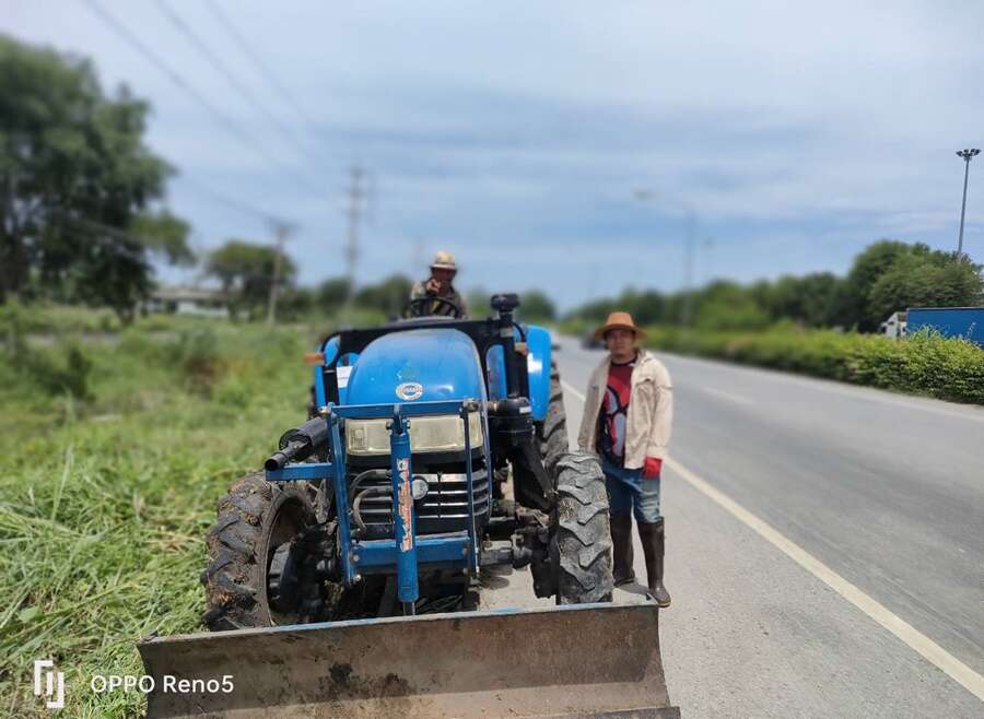 สาขาวิชาสัตวศาสตร์  นำนักศึกษาจิตอาสา ปรับภูมิทัศน์